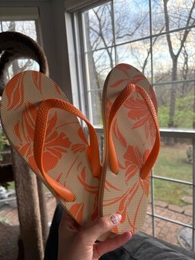 American Eagle Outfitters Orange Floral Flip Flop Sandals